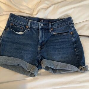 GAP Blue Jean Shorts 5” long size 2/26